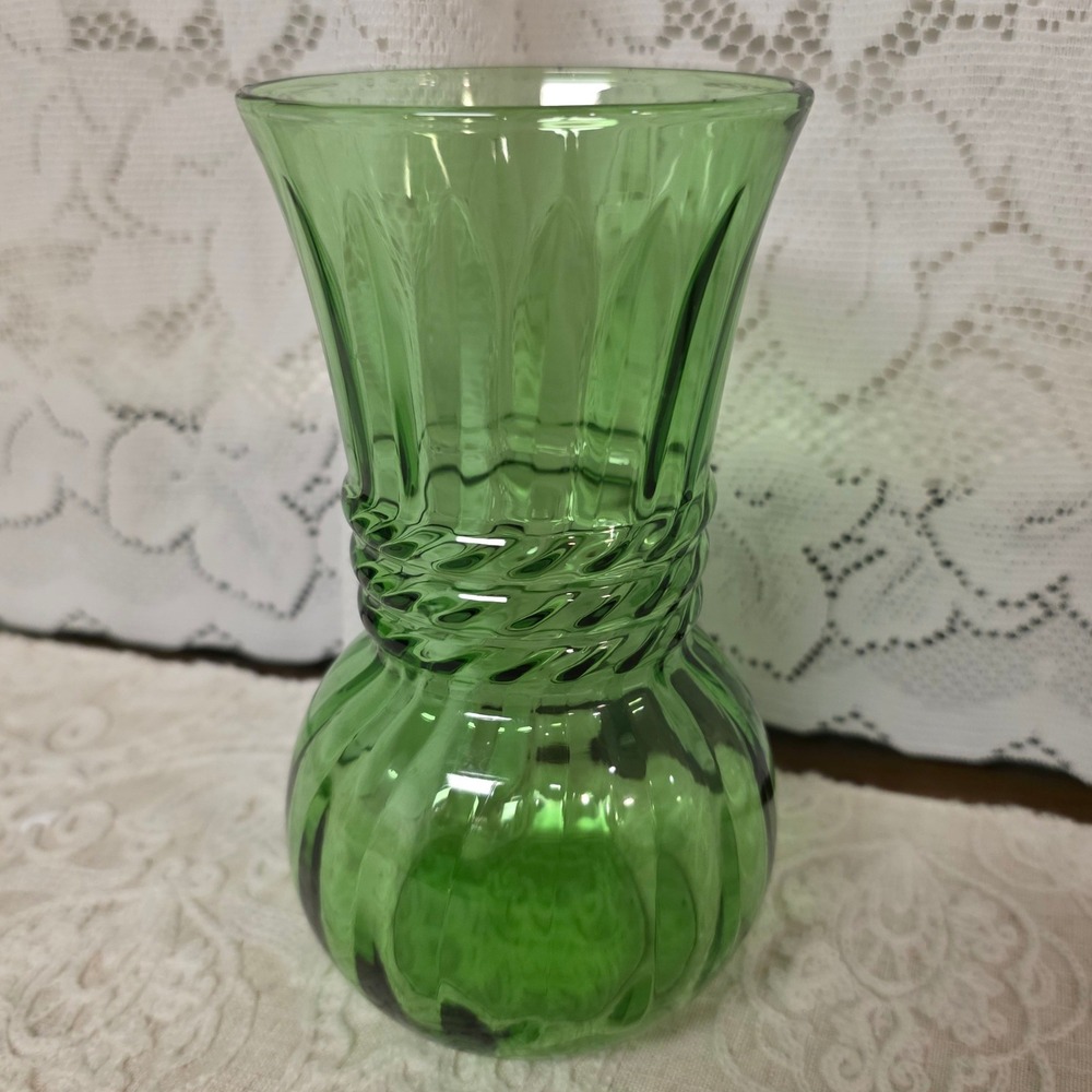 Vintage Green Glass Vase 6.5" Hourglass Shaped Ribbed Twisted Rope Detail MCM